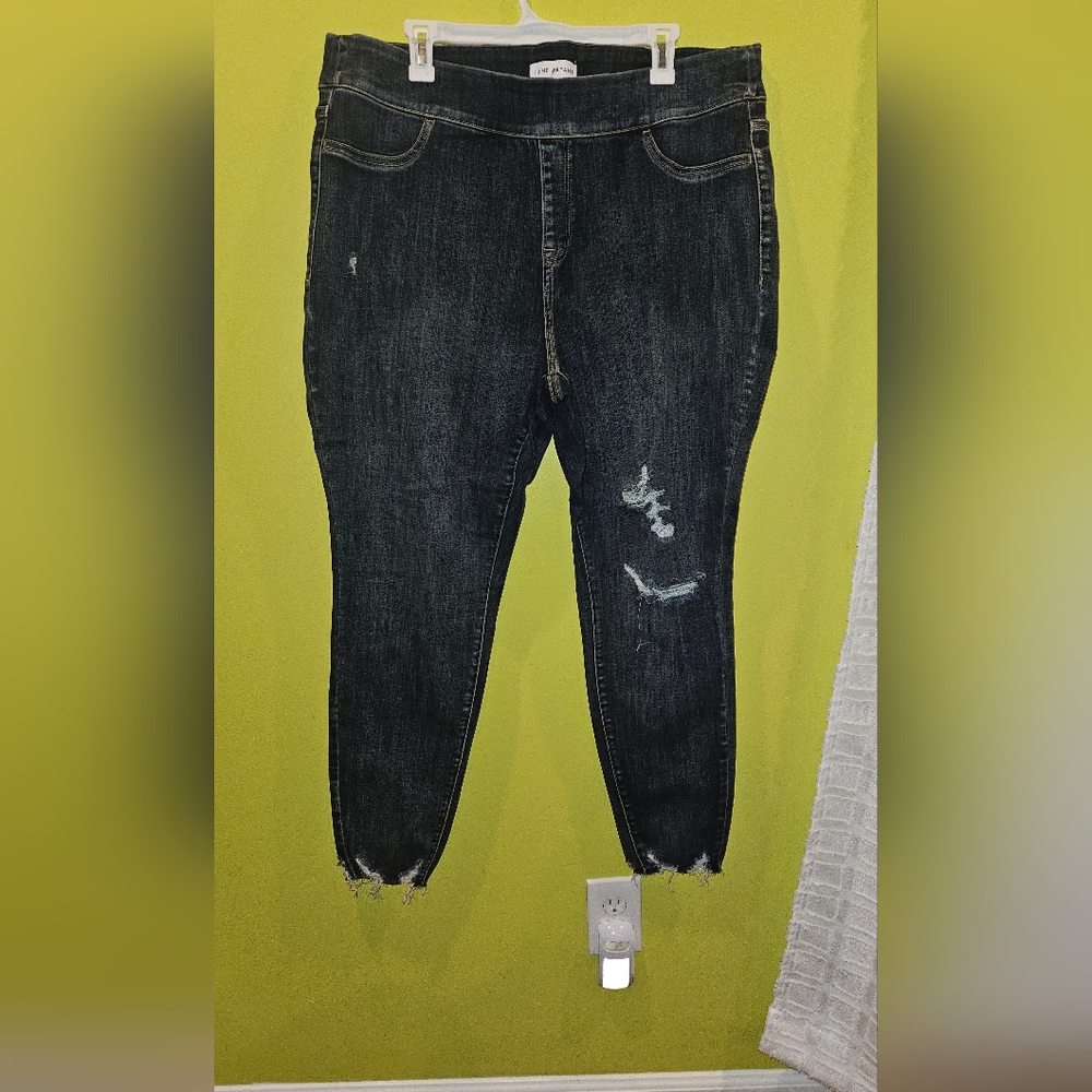 Lane Bryant Dark Wash Distressed DENIM Jeggings